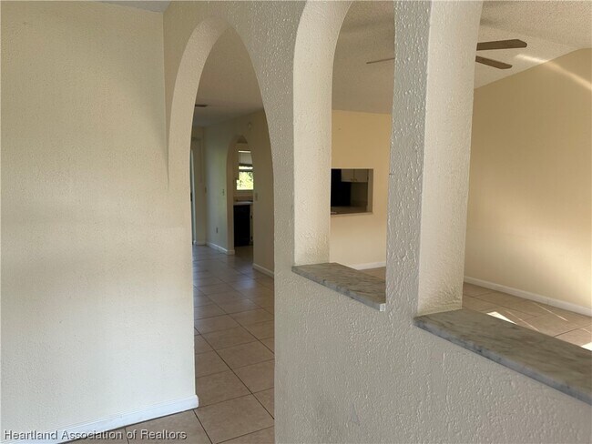 Foto del edificio - 5003 Manatee Dr