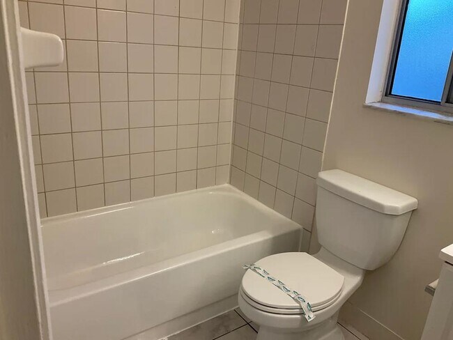 Foto del edificio - 341 Kantor Blvd