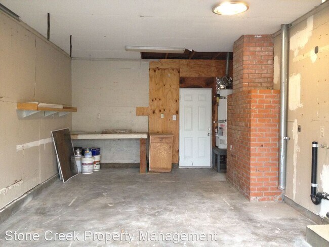 Building Photo - 3 br, 2 bath House - 3357 Nike Ct.