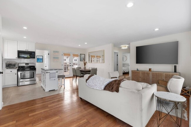 Foto del edificio - 7 Whiting Rd