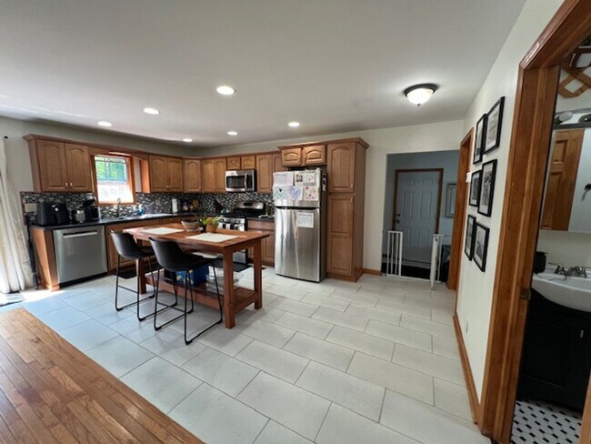 Foto del edificio - Beautiful Partially Furnished 3 Bed, 2 Bath House in Allegany NY!