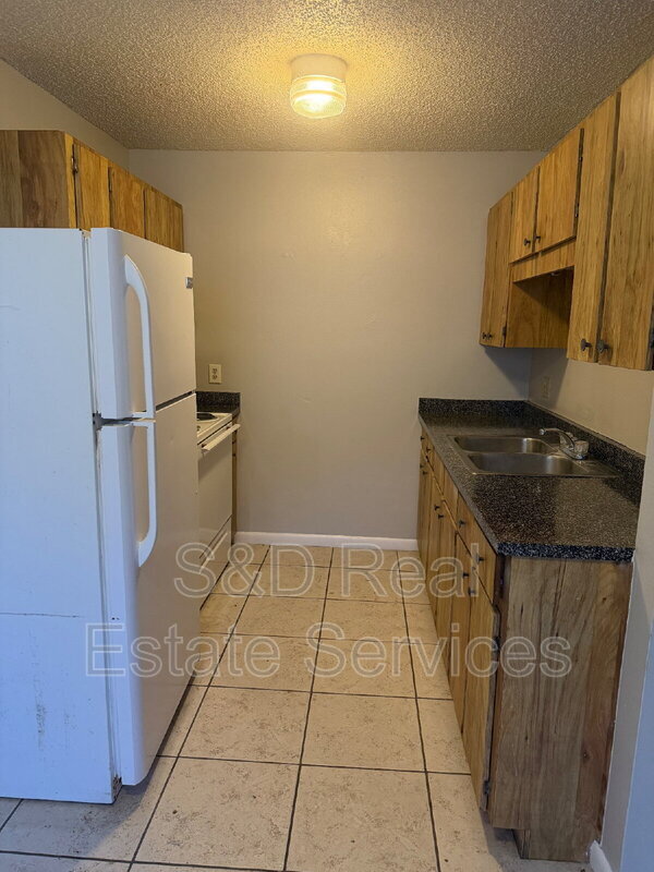 Building Photo - 3020 Allred Dr