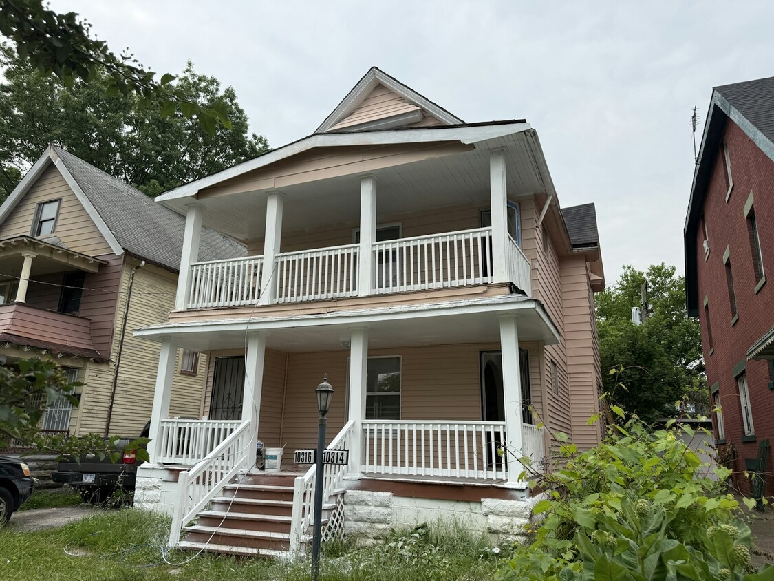 Building Photo - 10314 Adams Ave