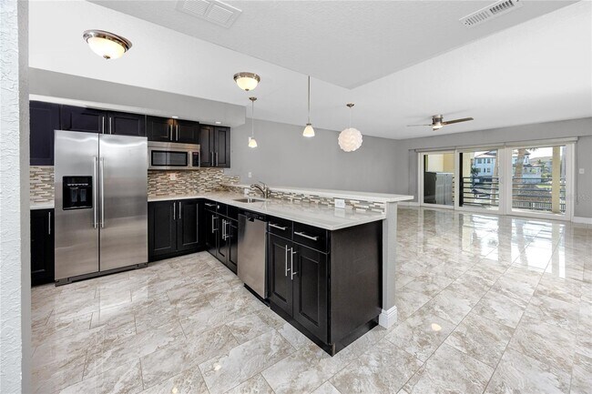 Foto del edificio - 363 Pinellas Bayway S