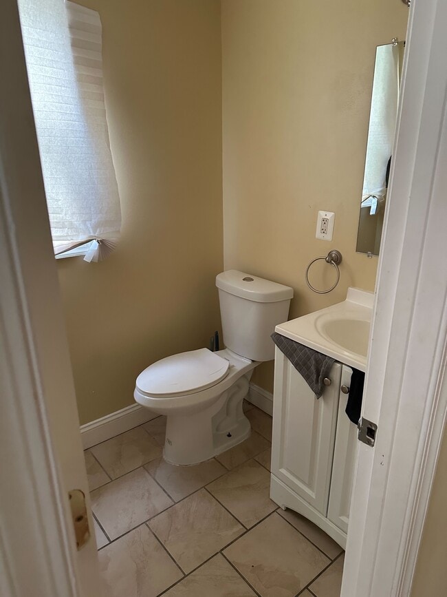 Building Photo - 4318 23rd Pky