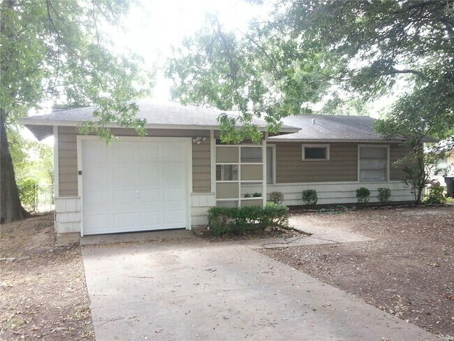 Building Photo - 12142 Oberlin Dr