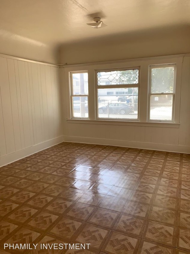 Primary Photo - 201 E Ave 26