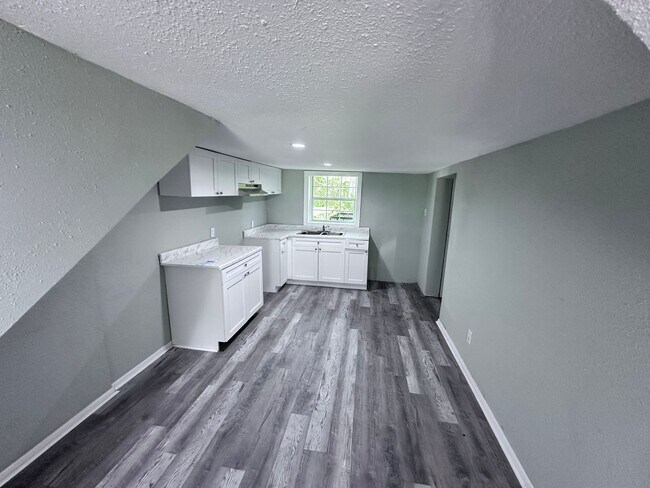 Foto del edificio - Charming 3-Bedroom Home in Jacksonville