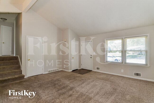 Foto del edificio - 307 NE Arlington Cir