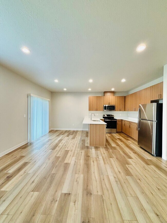 Foto del edificio - 2418 Leonard Ln