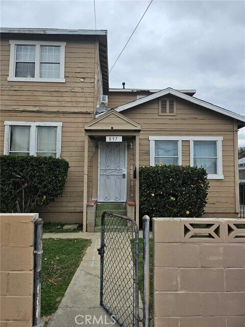 Primary Photo - 897 W Monterey Ave