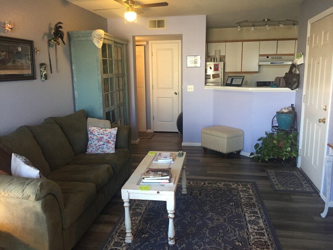 Foto principal - 5705 W Atlantic Pl