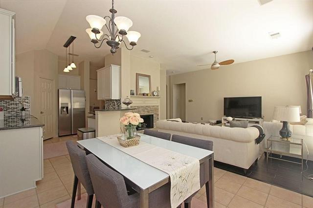 Building Photo - 1861 Carson Ln