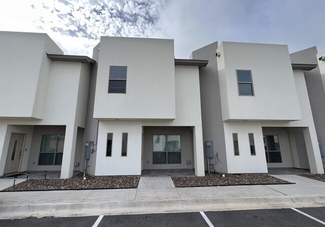 Building Photo - 4101 Blue Quail Rd