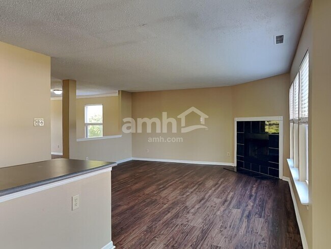 Building Photo - 1380 White Birch Ln