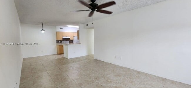 Foto del edificio - 10342 Fox Trail Rd S