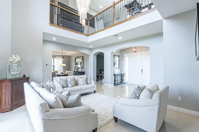 Foto del edificio - 8950 Lakeview Pl