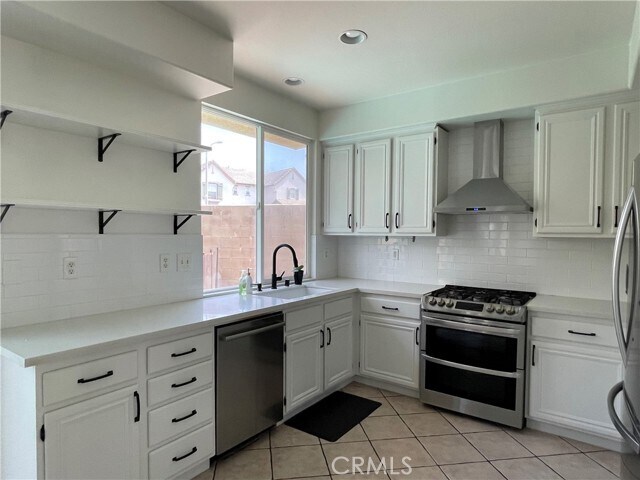 Building Photo - 1025 E Thomann Dr