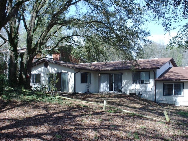 Building Photo - 1887 Darryl Dr