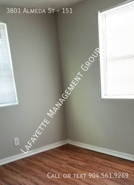 Foto del edificio - 3801 Almeda St