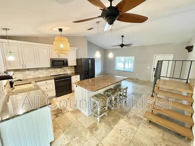 Building Photo - 13349 Buckett Cir