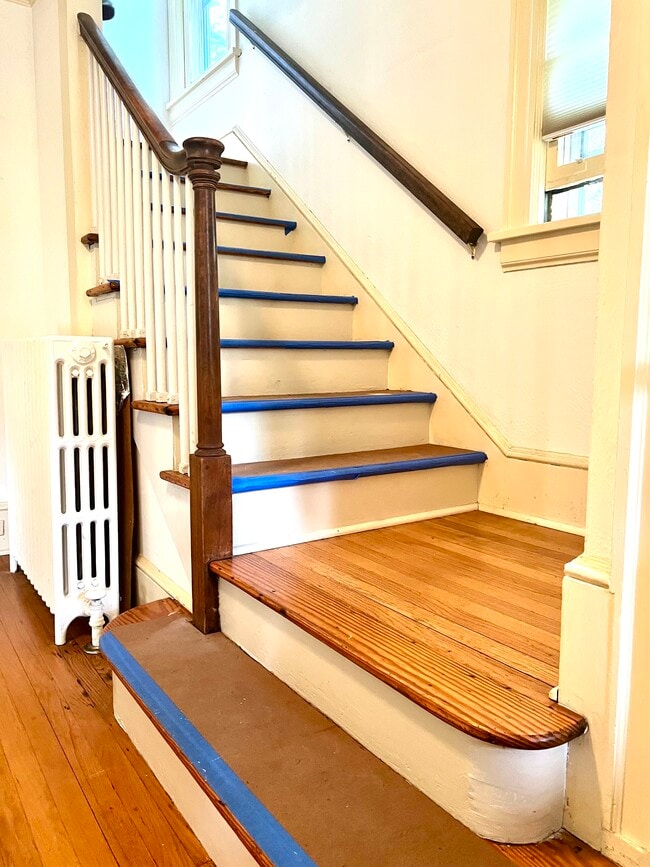 Foyer - 126 Hooker Ave