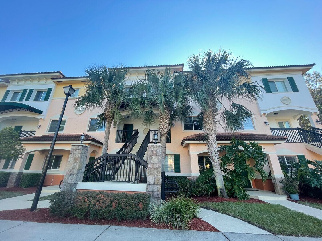 Primary Photo - Guarded gated community in Southside for rent