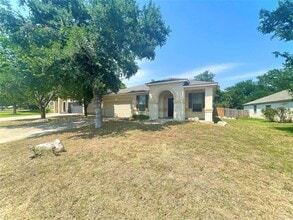 Building Photo - 4412 Woodstock Dr