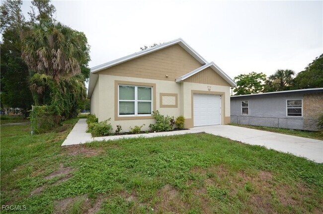 Foto del edificio - 3312 Armstrong Ct