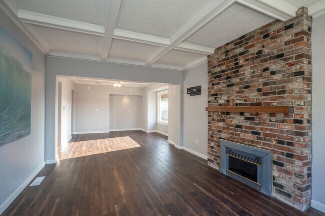 Foto del edificio - North End Tacoma Three Bed Craftsman