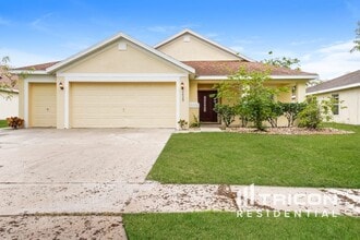 Building Photo - 2420 Deer Creek Blvd