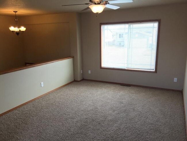 Building Photo - 1723 Torrey Pines Dr