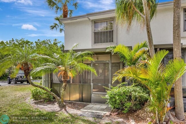 Building Photo - 3395 Carambola Cir