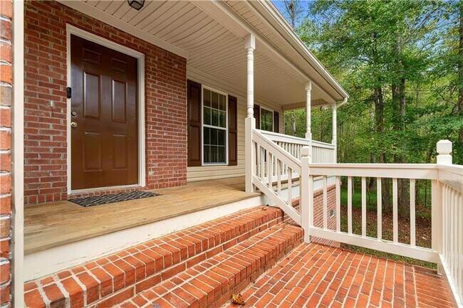 Building Photo - 80 Castle Ct
