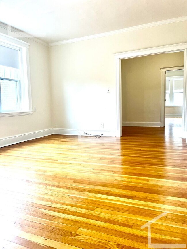 Foto del edificio - 2 Bed 1 Bath available 8/1