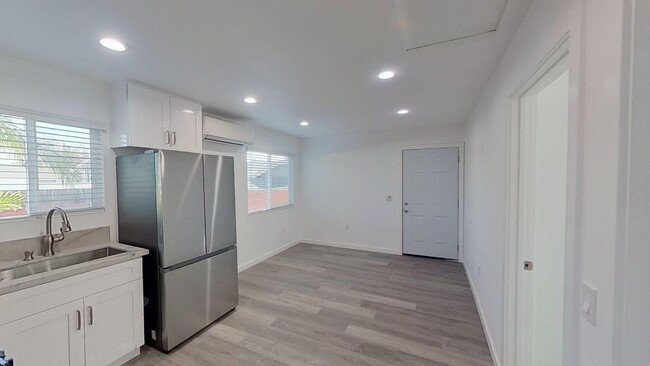 Building Photo - Brand New 2 Bedroom 1 Bathroom ADU Located...