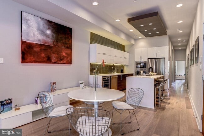 Building Photo - 1339 Irving Street NW Apt C