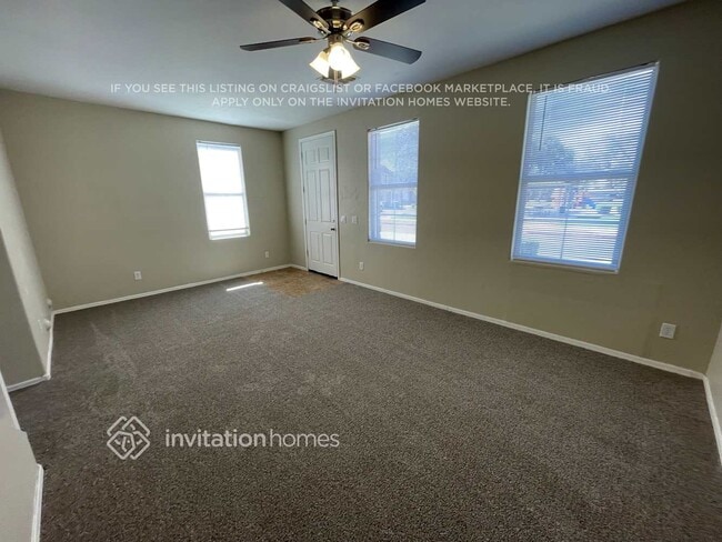 Building Photo - 427 N 66th Dr