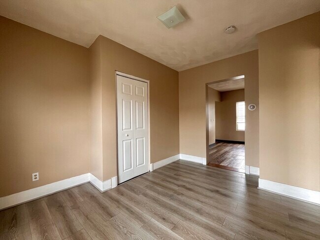 Foto del edificio - 25 Oakland Ave