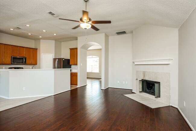 Foto del edificio - 2133 Acorn Grove