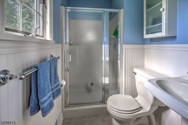 Building Photo - 16 Messig Rd