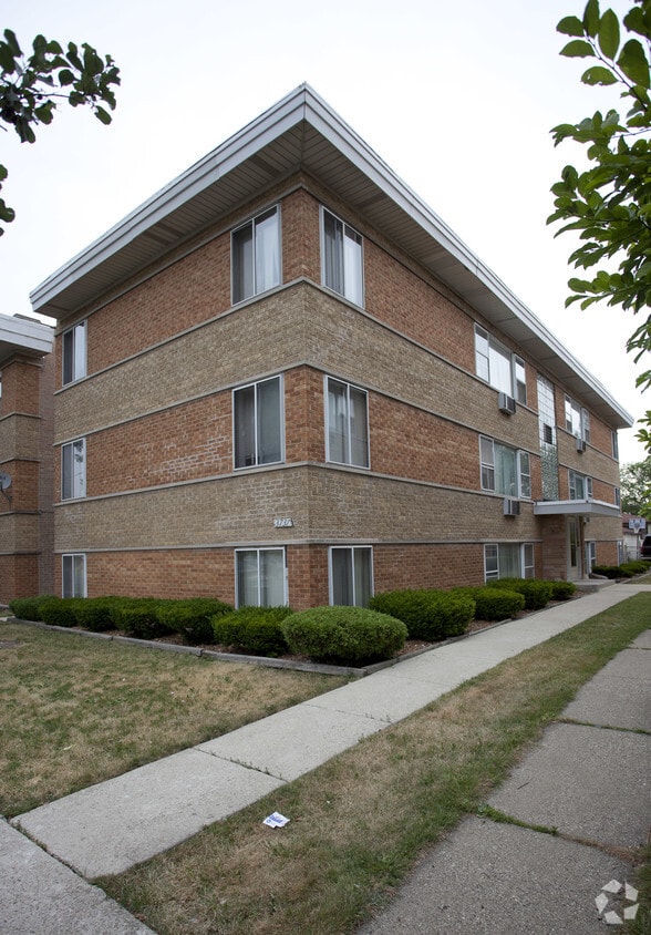Building Photo - 3737 N Harlem Ave