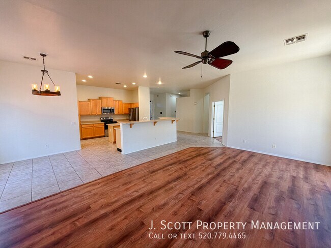 Foto del edificio - 279 W Desert Ave