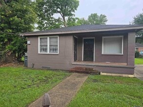 Building Photo - 1704 Braddock St