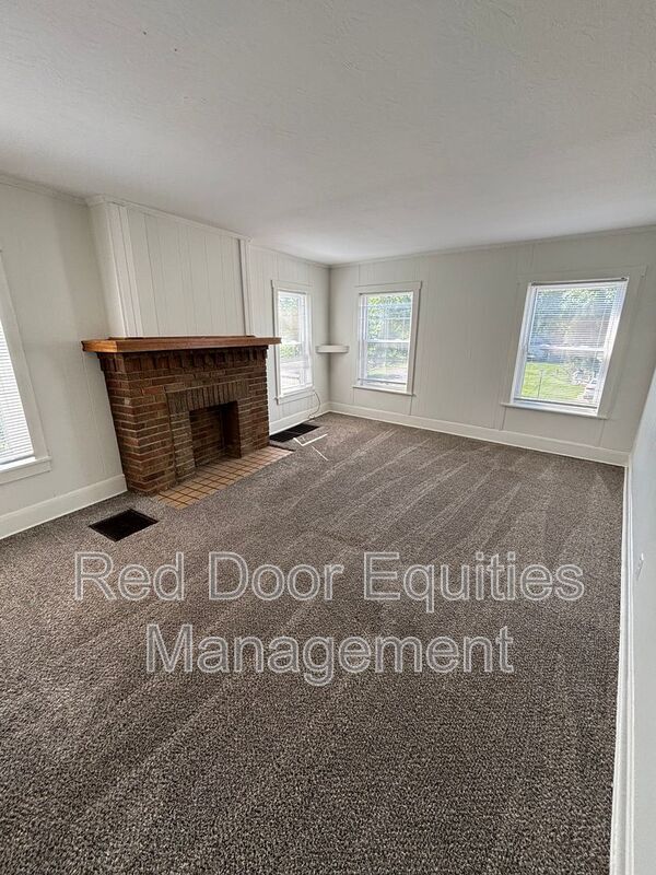 Foto del edificio - 403 1/2 W Wheeling St