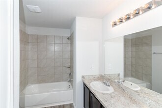 Building Photo - 17010 Hailey Harbor Dr