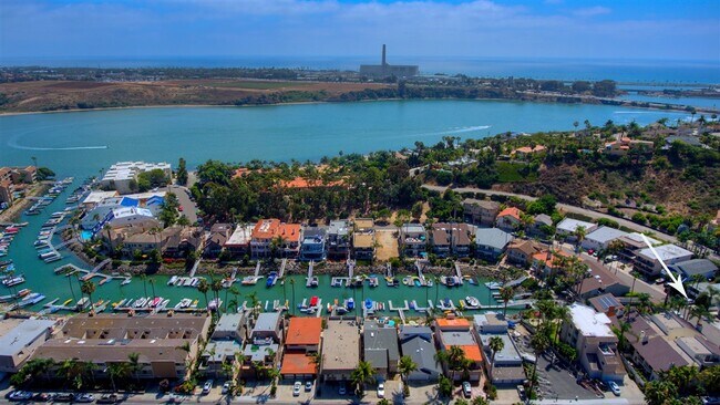 Foto del edificio - 4705 Marina Dr