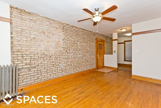 Building Photo - 4116 N Sheridan Rd