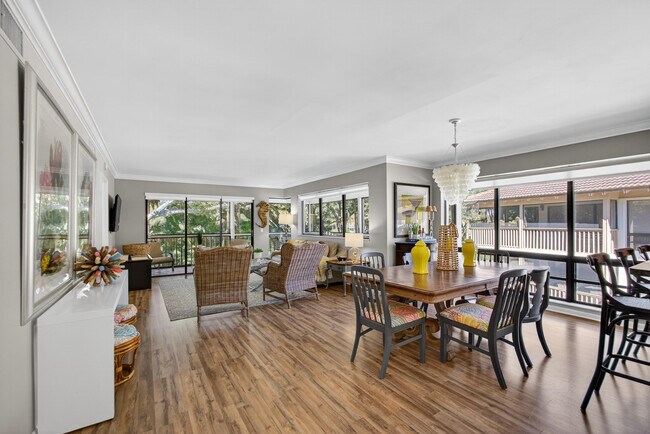 Foto del edificio - 605 Brackenwood Cove