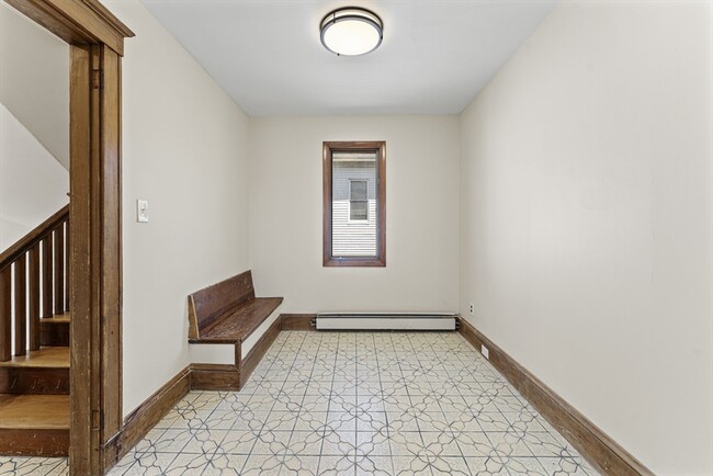 Building Photo - 46 Dartmouth St